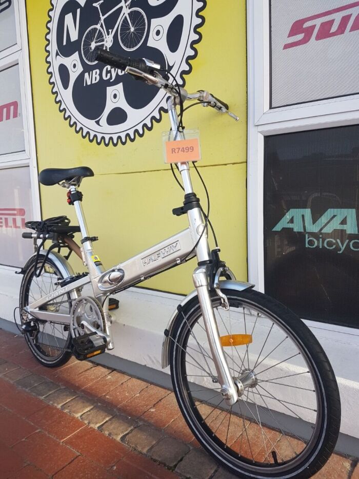 Refurbished - GIANT FOLDUP (UNUSUAL FIND!)