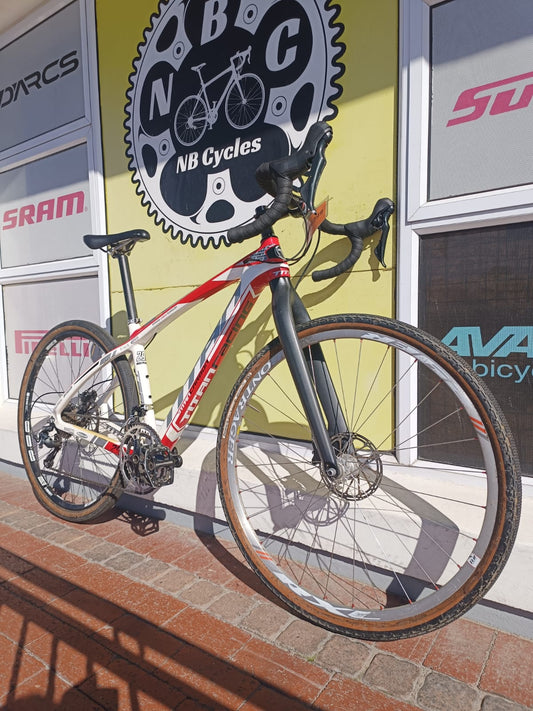 700 X 43C TITAN CARBON GRAVEL